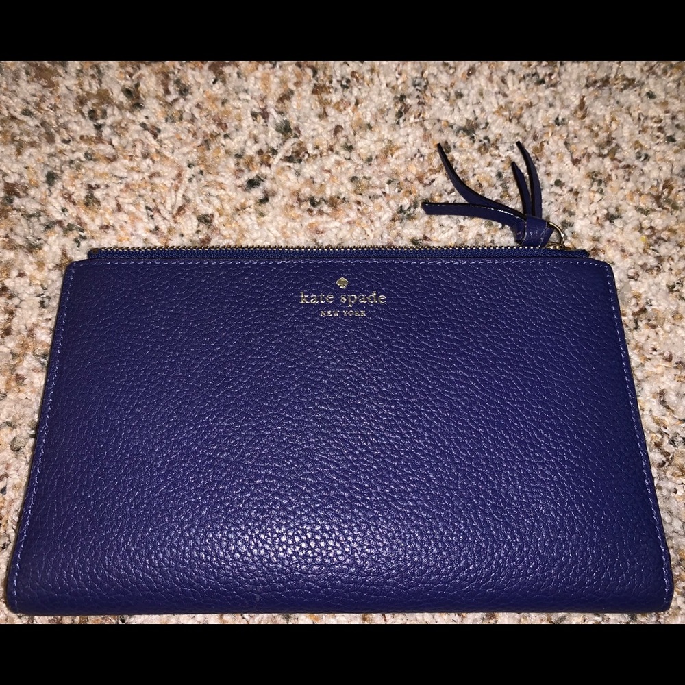 Authentic Kate Spade blue wallet—LIKE NEW!!